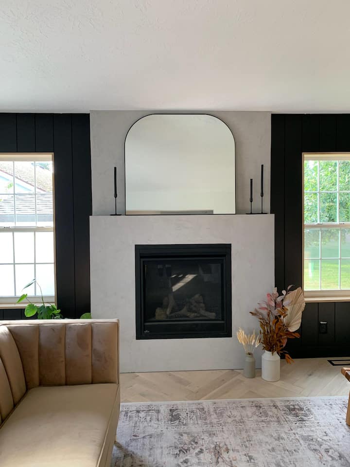 Ultra Luxury Furnished Home - Salem, OR