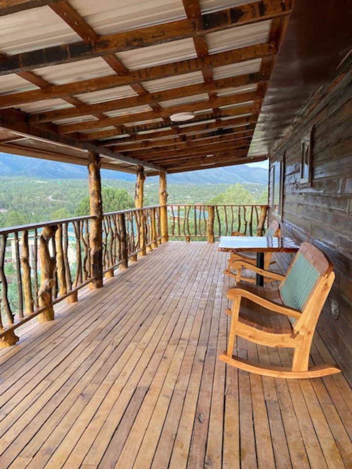 New! Billy the Kid Cabin 2BR, Cozy w/Amazing Views Cabins for Rent in