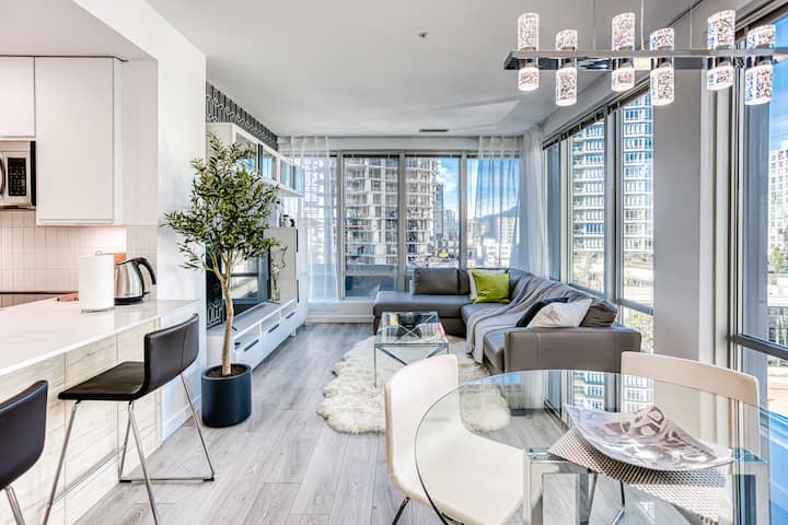 Heartdowntown Condo Modern City/ocean/mountainview - Vancouver