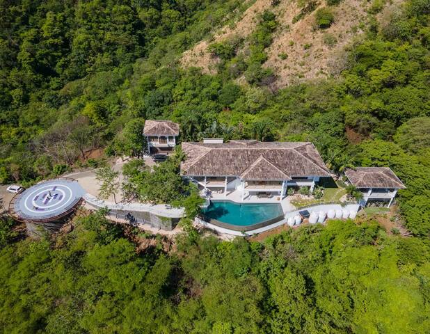 All-inclusive 8 Bedroom Luxury Villa