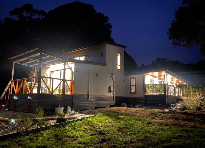 Woods Point Nature Retreat! gallery image 4