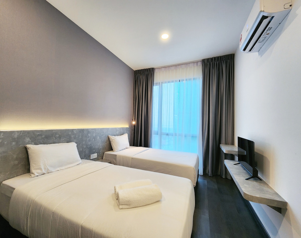 SKS Pavillion Suites Studio, JB Town Near CIQ Serviced apartments
