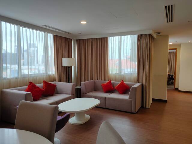 Spacious & Lavish, 4BR @Clarke Quay Singapore gallery image 5