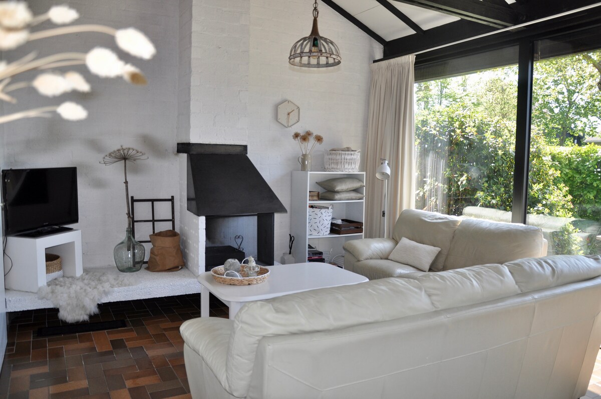 Successful Airbnb property: Boerenslag 47 vacation home close to the beach! in Sint Maartensvlotbrug