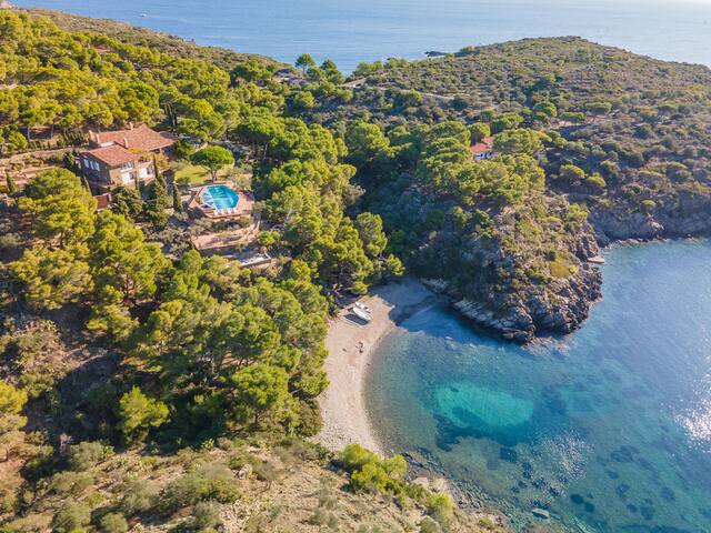 Exclusive Villa – Casa Guillola Cadaqués gallery image 2