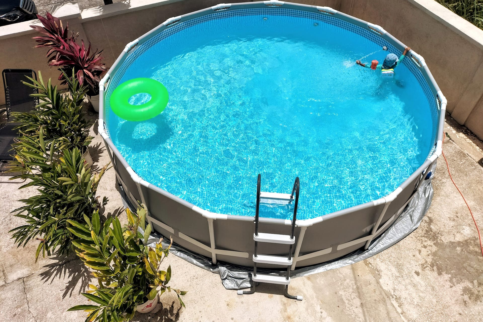 Serene escape 2 bedroom with Pool