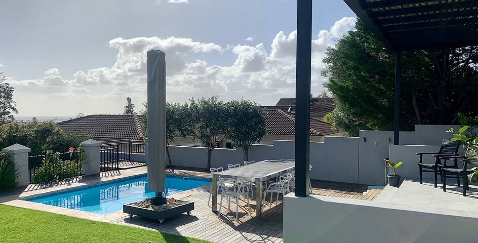 Renovated private home in Security Estate. gallery image 4