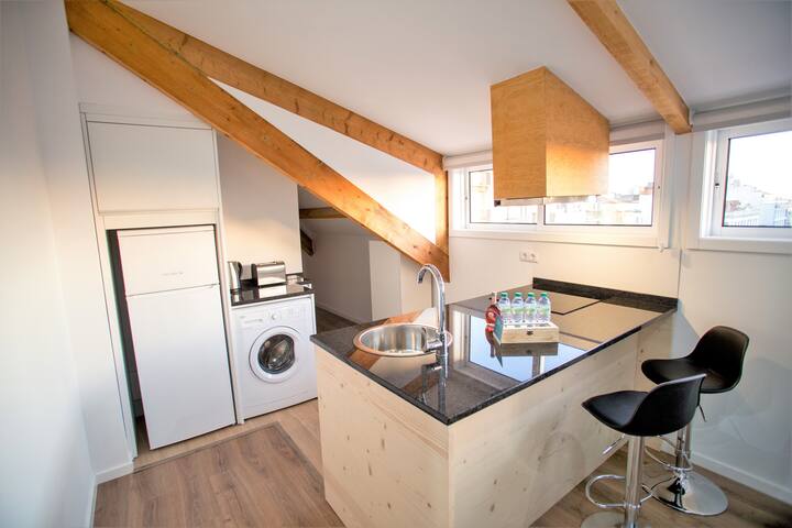 Camões 691 Apt 5 by Porto City Hosts