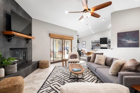 Luxury Retreat near Sedona with views and Hot Tub!