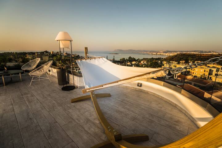 Al Vado Villa – Luxurious & Spacious 1min to beach gallery image 2