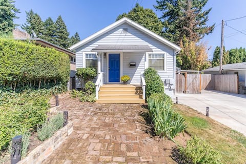 Cozy 3 bed in downtown Camas. Enjoy the gorge!