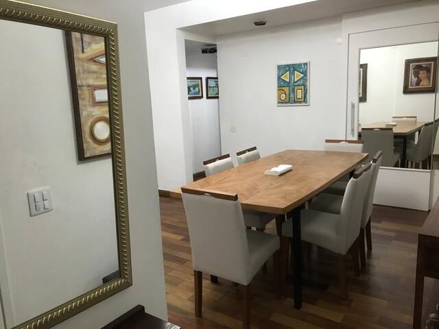 Lindo apto familiar 3 qtos ótimo local no Leblon gallery image 4