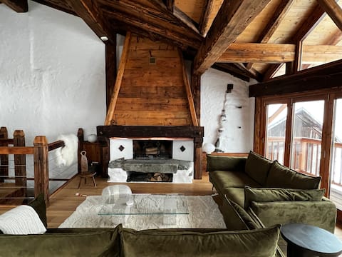 Popular Airbnb listing: 18th-century renovated chalet in charming hamlet in Sainte Foy Tarentaise