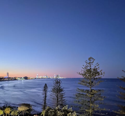 Top Airbnb: Burleigh's break @ the headland / panoramic views in Burleigh Heads