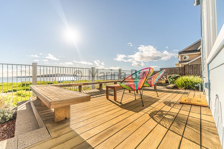 Beautiful Waterfront Home On The San Francisco Bay - Marin County, CA