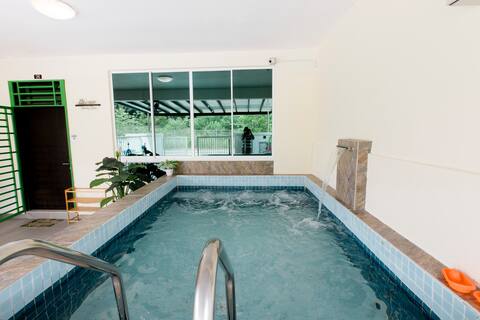 Desaru 16Pax Family with Private Pool & Jacuzzi