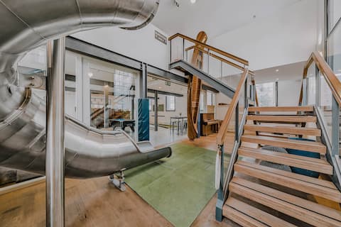 Luxury 18 Bed Bunkhouse with Games room