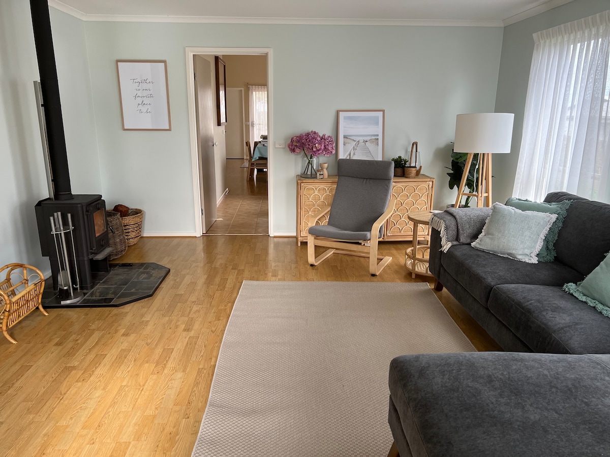 Campbell Croft 3 bedroom idyllic getaway Houses for Rent in