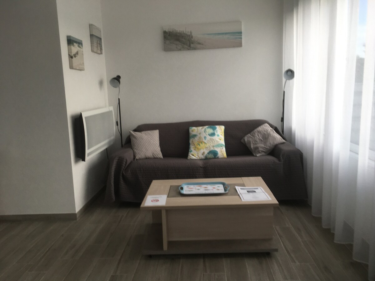 Annonce Airbnb populaire: NOEMIE new 51 m2, 200 m from Sion beach à Saint Hilaire De Riez