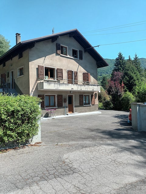 85 m² apartment in detached house