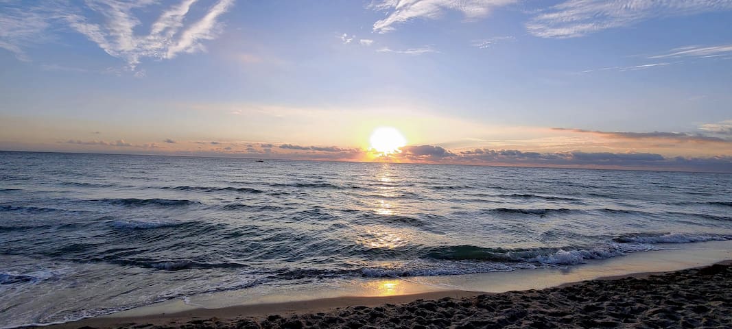 Luxury 3 Bedroom Condo on the Beach, Florida