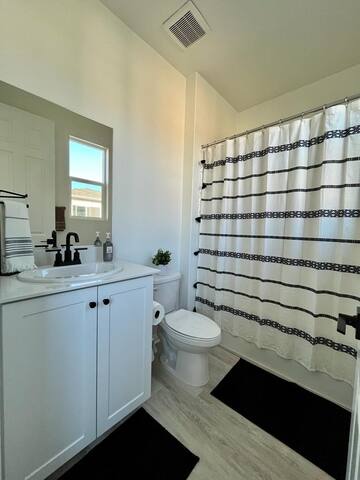 LA Sofi House located next to Sofi Stadium & LAX gallery image 4