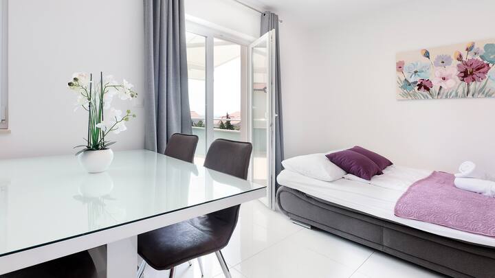 მისაღები ოთახი