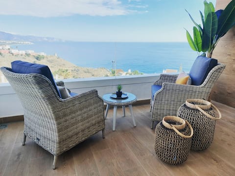 Anuncio de Airbnb popular: Stylish 2 bedroom apartment with stunning sea view en Torrox