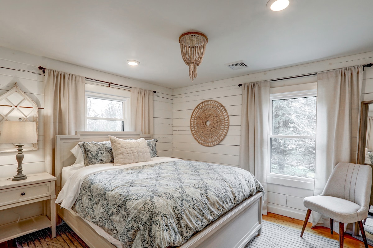 Krevati 4: Kati i 2-të/Krevati dopio "queen"