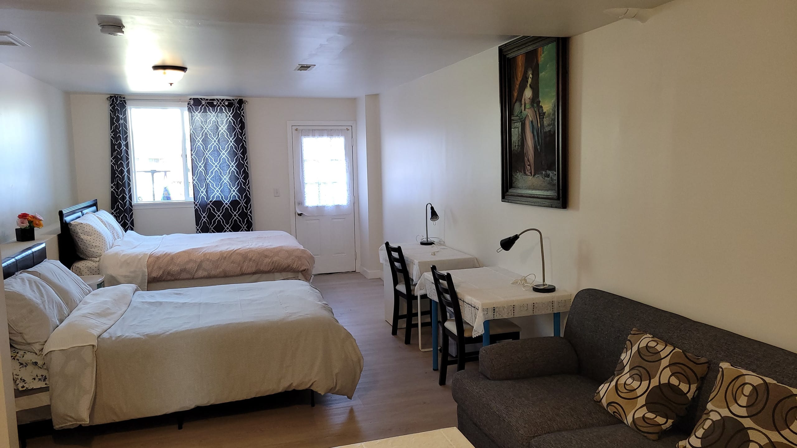 Home in San Francisco · ★4.86 · 1 bedroom · 3 beds · 1 bath - Image 2