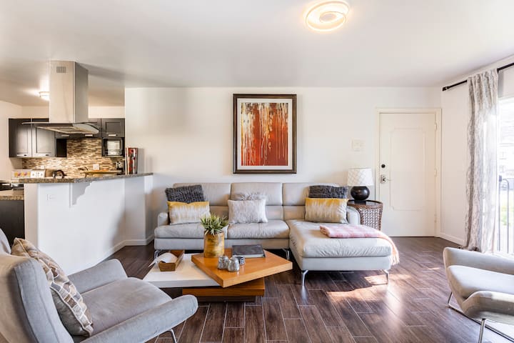 La Jolla Shores Pad with a prime location