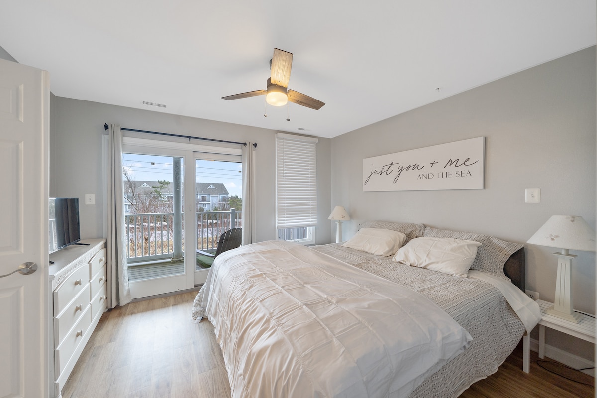 غرفة النوم الرئيسية (سرير كينج)