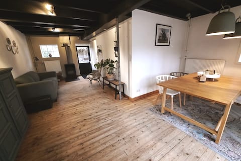 Top performing Airbnb: Cozy detached guest house in Epe (Veluwe) in Wijk 00 Epe