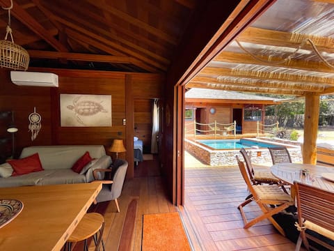 Top performing Airbnb: Lovely exotic wooden house with pool in Bonifacio