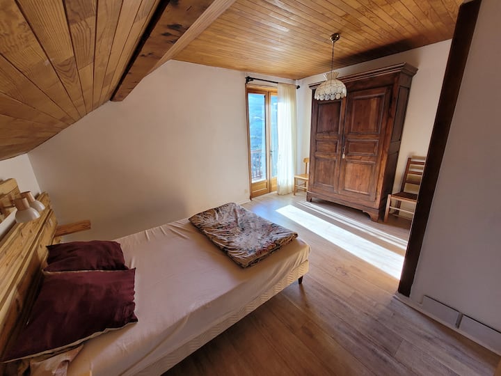 საძინებელი 1