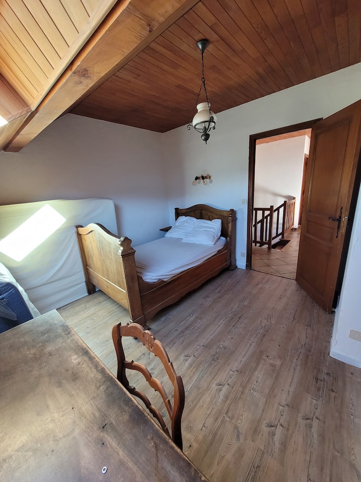 საძინებელი 2