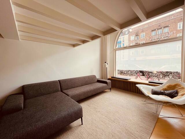 Stylish house w garden steps away from Vondelpark gallery image 4