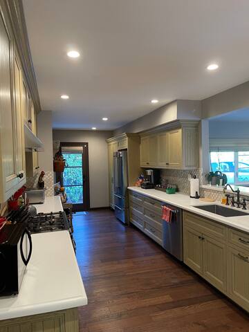 ROSE BOWL CASA gallery image 4