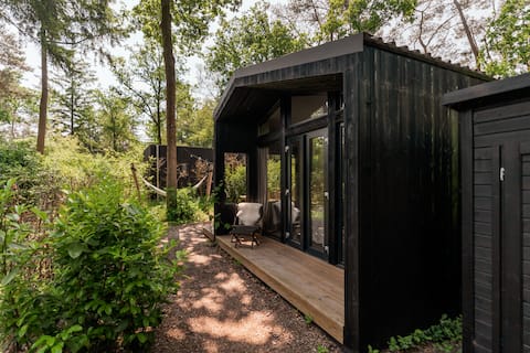 Luxury Japandi Tiny house with hot tub in the forest