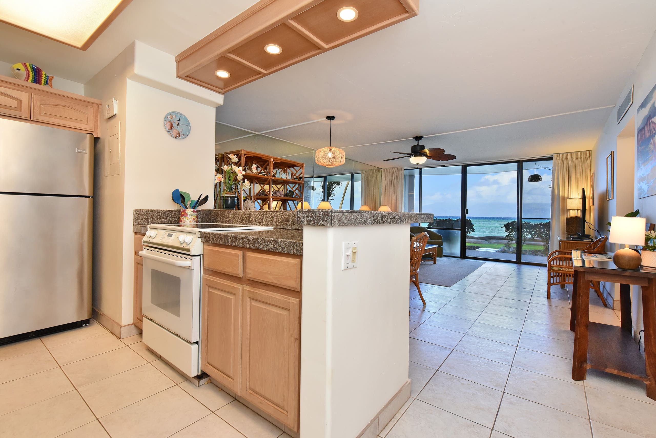 Condo in Lahaina · ★4.78 · 2 bedrooms · 5 beds · 2 private baths - Image 6