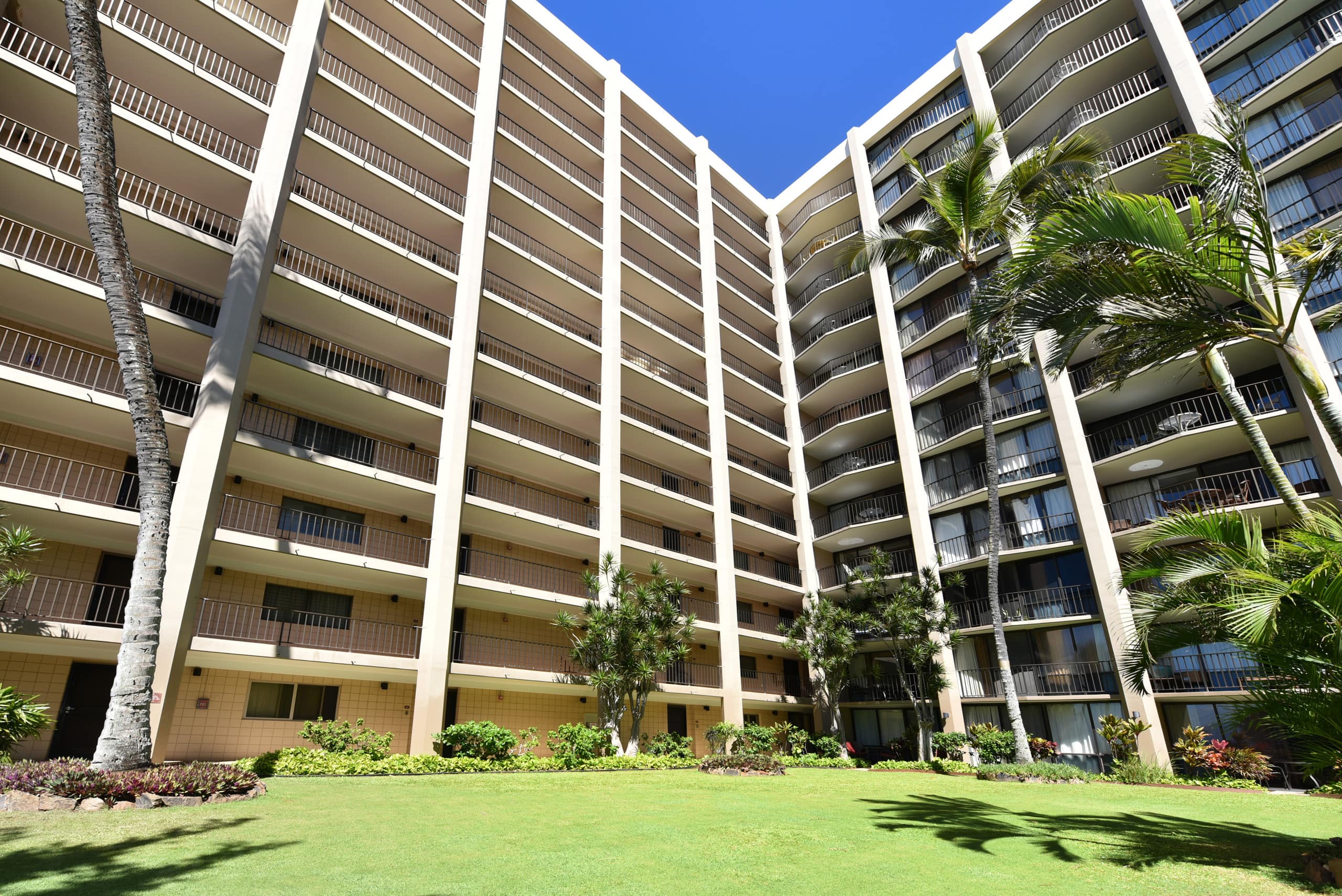 Condo in Lahaina · ★4.78 · 2 bedrooms · 5 beds · 2 private baths - Image 37