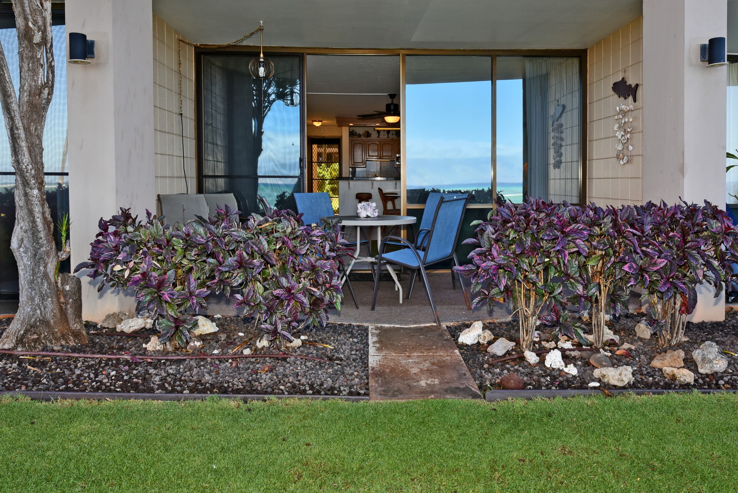 Condo in Lahaina · ★4.78 · 2 bedrooms · 5 beds · 2 private baths - Image 30