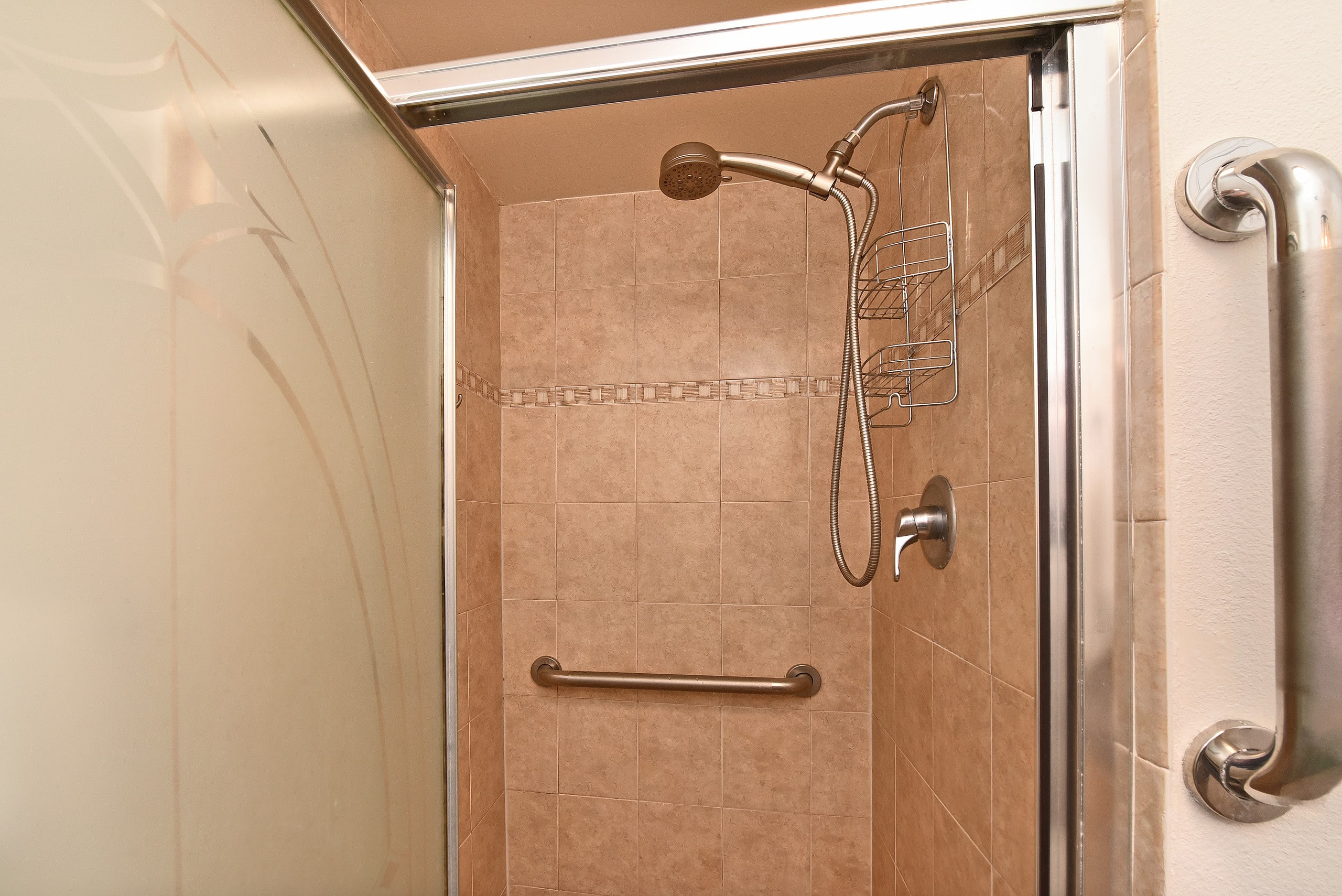 Condo in Lahaina · ★4.78 · 2 bedrooms · 5 beds · 2 private baths - Image 25