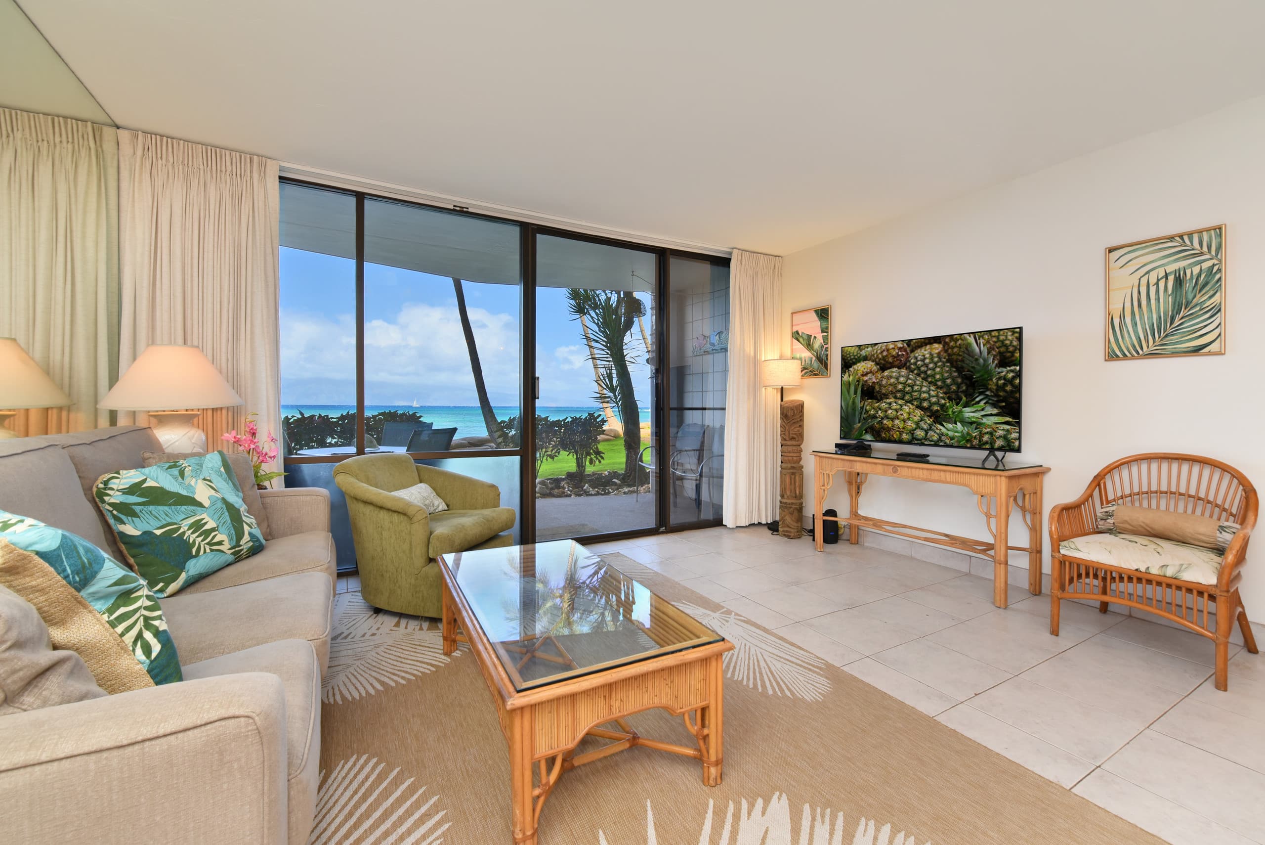 Condo in Lahaina · ★4.78 · 2 bedrooms · 5 beds · 2 private baths - Image 2