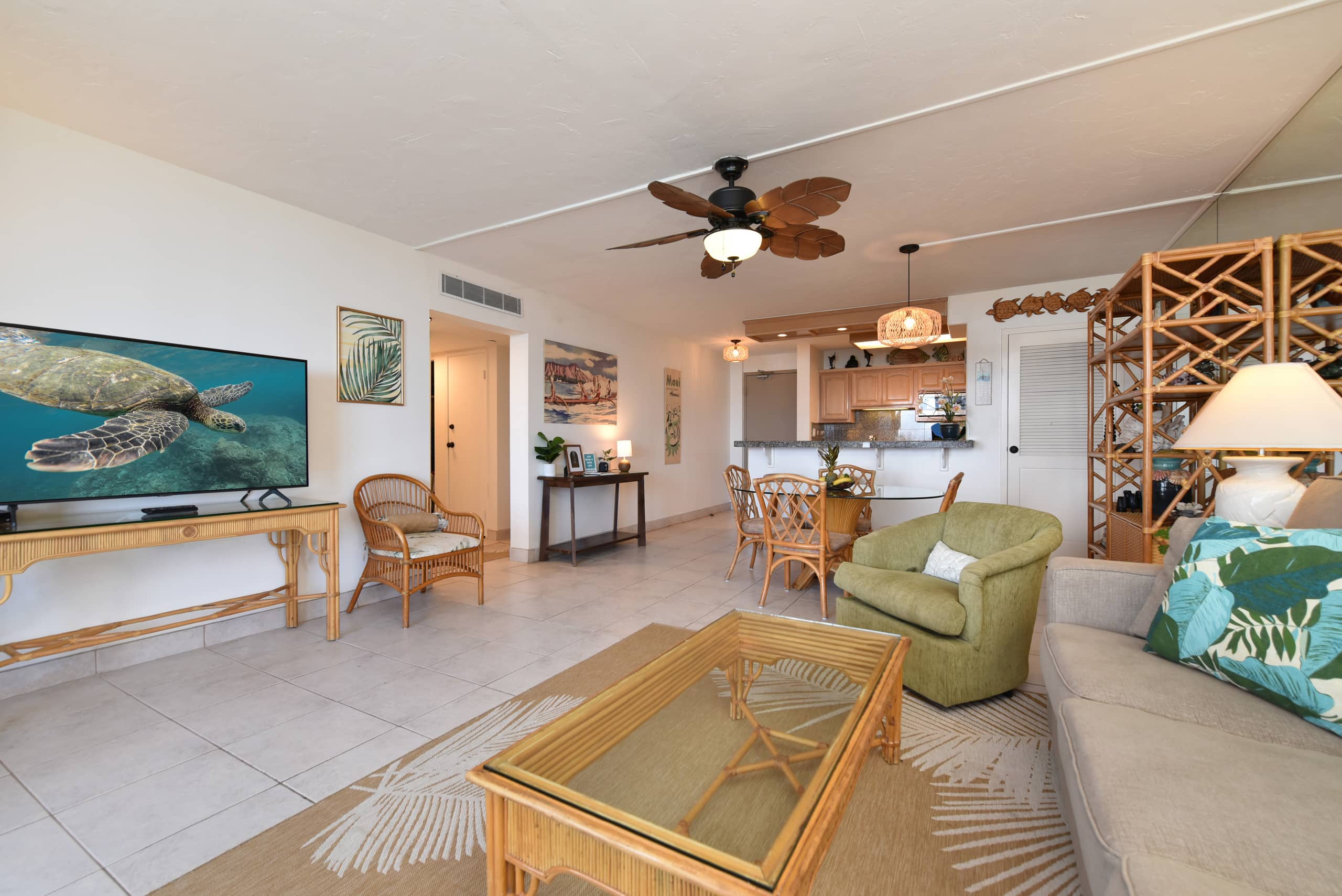 Condo in Lahaina · ★4.78 · 2 bedrooms · 5 beds · 2 private baths - Image 3