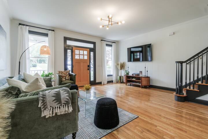 8-person house near downtown Nashville gallery image 3