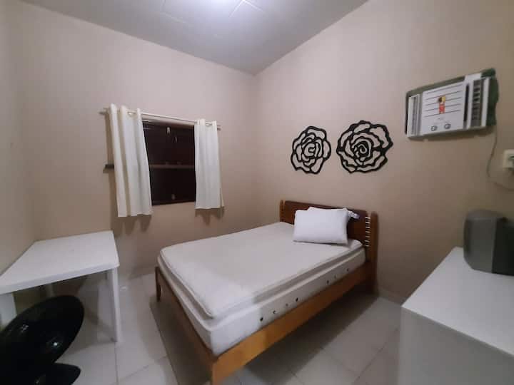 جناح - سرير مزدوج + فرشتين مفردتين في الطابق