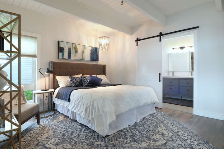 Hauptschlafzimmer auf der unteren Etage