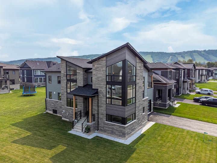 Blue Mountain Chalet April Through Sept 50% Off - The Blue Mountains