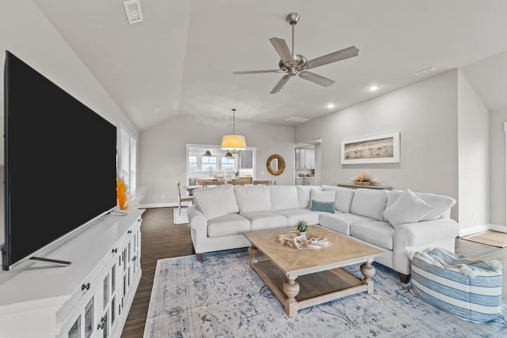 Home In Duck ~ 4 Min Walk To The Beach/pool! - Duck, NC